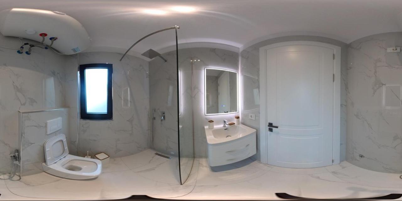 Am Luxury Apartment Tirana Exterior foto